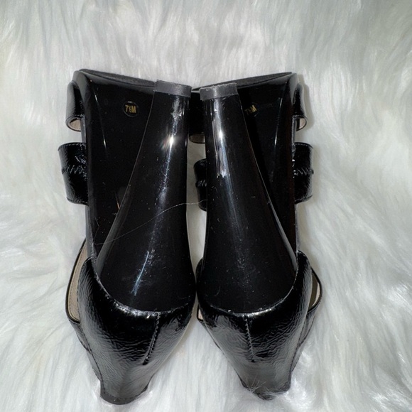 MICHAEL Michael Kors Black Heels with Side Zipper - Picture 9 of 11